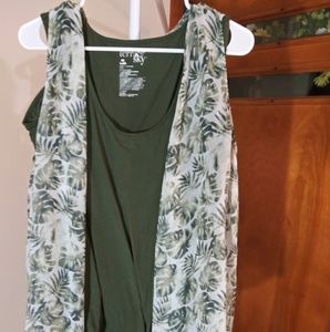 Terra &Sky cold shoulder with vest shirt